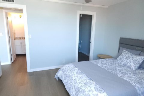 Condo in Clearwater, Florida, 1 bedroom  № 1536319 - photo 10