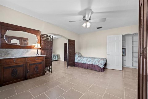 House in Ruskin, Florida 3 bedrooms, 299.15 sq.m. № 1903537 - photo 17