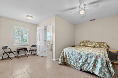 House in Ruskin, Florida 3 bedrooms, 299.15 sq.m. № 1903537 - photo 18