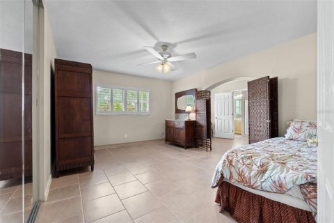 House in Ruskin, Florida 3 bedrooms, 299.15 sq.m. № 1903537 - photo 16