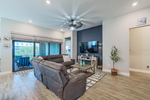 House in Ruskin, Florida 4 bedrooms, 270.62 sq.m. № 1684516 - photo 27