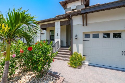 House in Ruskin, Florida 4 bedrooms, 270.62 sq.m. № 1684516 - photo 12