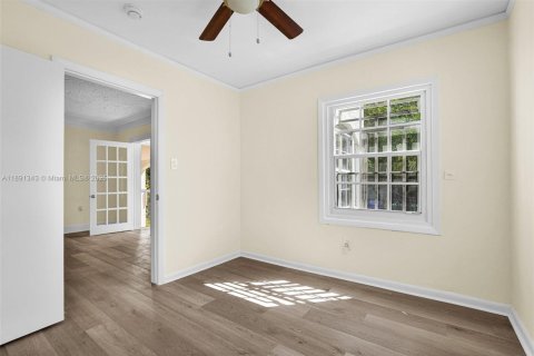 Снять в аренду виллу или дом в Майами, Флорида 3 спальни, 158.77м2, № 1945419 - фото 7