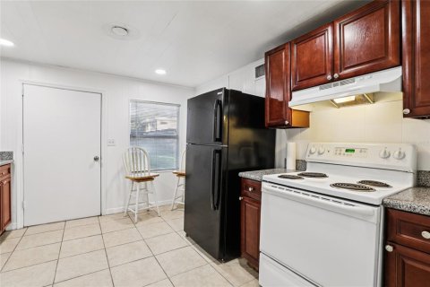 Casa en venta en Orlando, Florida, 3 dormitorios, 94.76 m2 № 1898991 - foto 6