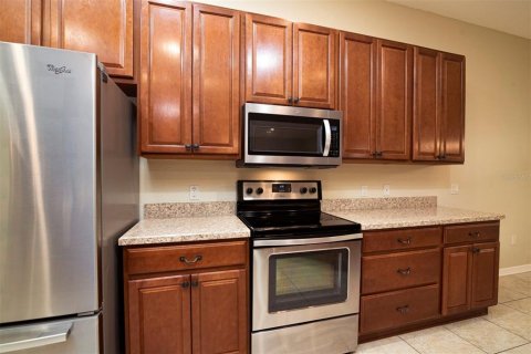 House in Winter Haven, Florida 3 bedrooms, 189.8 sq.m. № 1244416 - photo 24