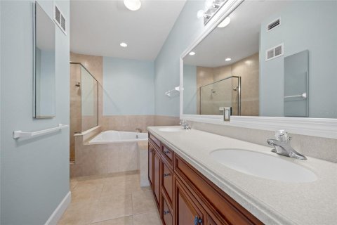 Townhouse in Punta Gorda, Florida 3 bedrooms, 195.47 sq.m. № 1675372 - photo 30