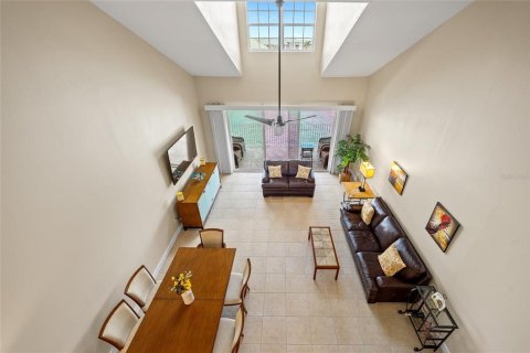 Townhouse in Punta Gorda, Florida 3 bedrooms, 195.47 sq.m. № 1675372 - photo 25