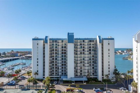 Condo in Saint Pete Beach, Florida, 3 bedrooms  № 1777129 - photo 2