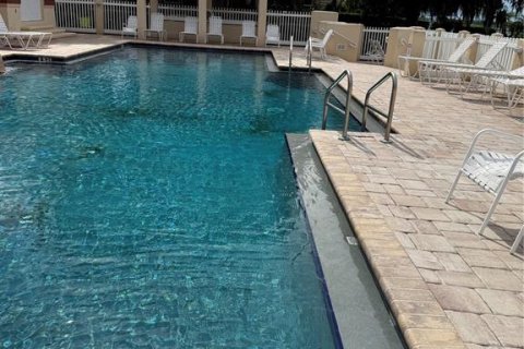 Condo in Winter Haven, Florida, 2 bedrooms  № 2387729 - photo 24
