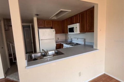Condo in Winter Haven, Florida, 2 bedrooms  № 2387729 - photo 9