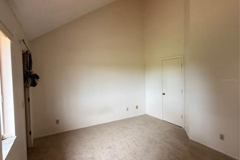 Condo in Winter Haven, Florida, 2 bedrooms  № 2387729 - photo 11