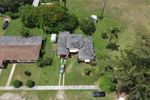 House in Homestead, Florida 2 bedrooms, 130.43 sq.m. № 2262929 - photo 12