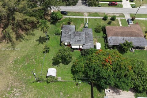 House in Homestead, Florida 2 bedrooms, 130.43 sq.m. № 2262929 - photo 9