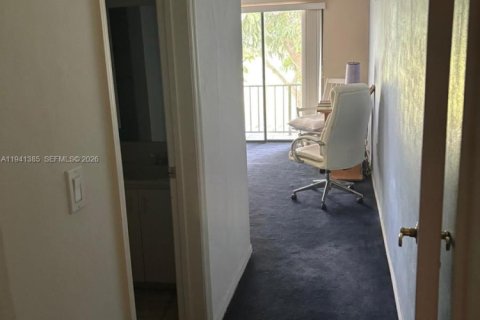 Villa ou maison à vendre à Hialeah, Floride: 3 chambres, 148.64 m2 № 1998589 - photo 26