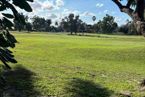 Villa ou maison à vendre à Hialeah, Floride: 3 chambres, 148.64 m2 № 1998589 - photo 14