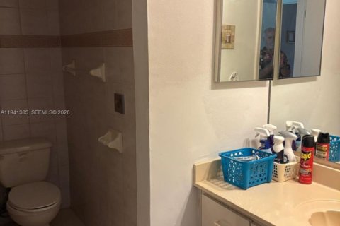 Villa ou maison à vendre à Hialeah, Floride: 3 chambres, 148.64 m2 № 1998589 - photo 25
