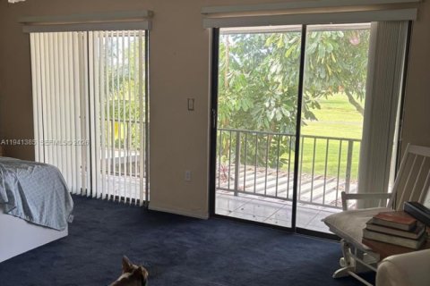 Villa ou maison à vendre à Hialeah, Floride: 3 chambres, 148.64 m2 № 1998589 - photo 28