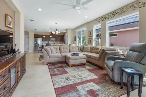 Villa ou maison à vendre à Groveland, Floride: 2 chambres, 145.67 m2 № 2415502 - photo 10
