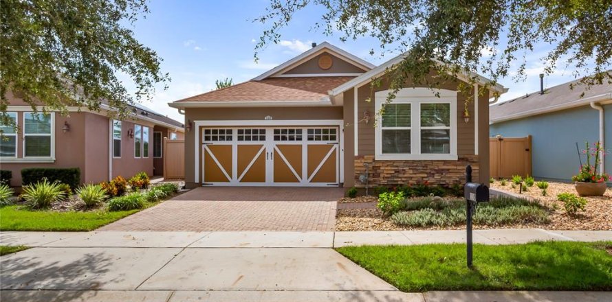Villa ou maison à Groveland, Floride 2 chambres, 145.67 m2 № 2415502