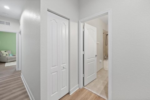 Townhouse in Stuart, Florida 3 bedrooms, 149.94 sq.m. № 2084055 - photo 13