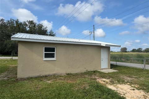 House in Sebring, Florida 2 bedrooms, 76.55 sq.m. № 1916570 - photo 3
