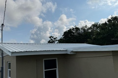 House in Sebring, Florida 2 bedrooms, 76.55 sq.m. № 1916570 - photo 14