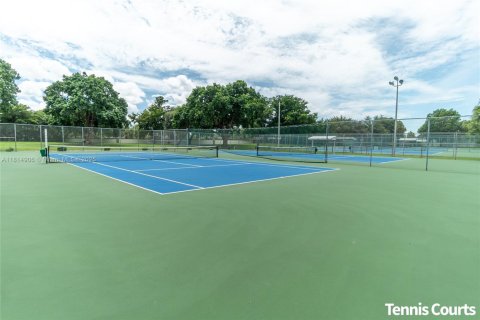 Condo in Coconut Creek, Florida, 1 bedroom  № 1766540 - photo 29