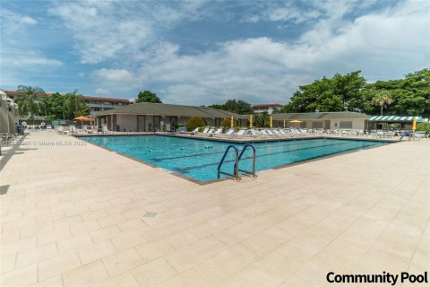 Condo in Coconut Creek, Florida, 1 bedroom  № 1766540 - photo 30
