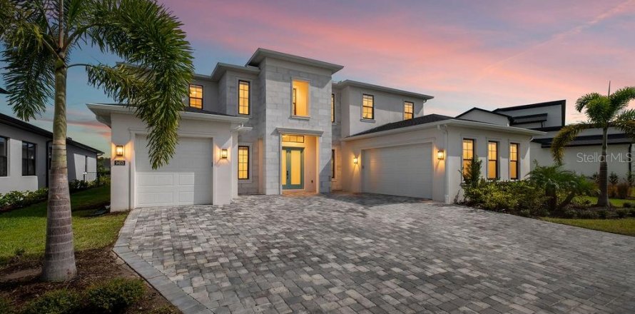 Casa en Orlando, Florida 4 dormitorios, 435.25 m2 № 1900320