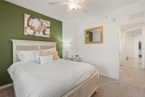 Condo in Bradenton, Florida, 3 bedrooms in LAKEWOOD NATIONAL  № 1754692 - photo 25