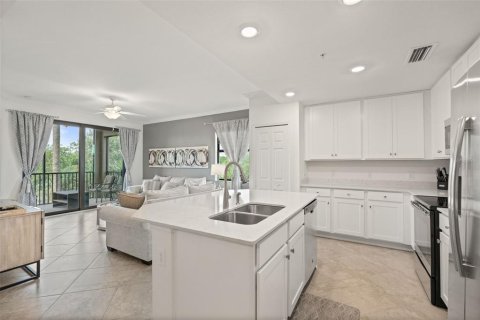 Condo in Bradenton, Florida, 3 bedrooms in LAKEWOOD NATIONAL  № 1754692 - photo 8