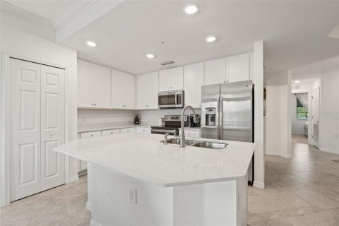Condo in Bradenton, Florida, 3 bedrooms in LAKEWOOD NATIONAL  № 1754692 - photo 7