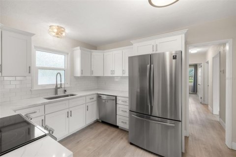 Casa en venta en Saint Petersburg, Florida, 3 dormitorios, 107.77 m2 № 1844617 - foto 11