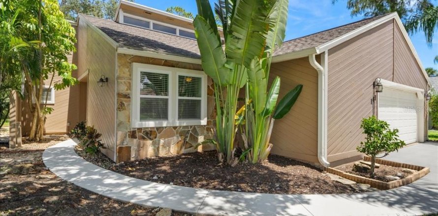 Casa en Daytona Beach, Florida 2 dormitorios, 156.08 m2 № 1879502