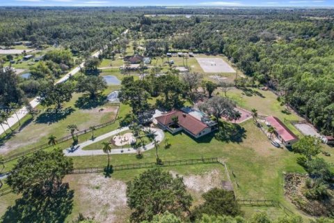 Villa ou maison à vendre à Loxahatchee Groves, Floride: 3 chambres, 235.23 m2 № 2081237 - photo 6