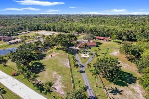 Villa ou maison à vendre à Loxahatchee Groves, Floride: 3 chambres, 235.23 m2 № 2081237 - photo 7