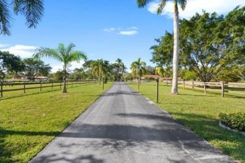 Villa ou maison à vendre à Loxahatchee Groves, Floride: 3 chambres, 235.23 m2 № 2081237 - photo 8