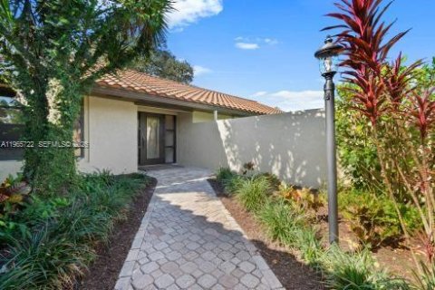 Villa ou maison à vendre à Loxahatchee Groves, Floride: 3 chambres, 235.23 m2 № 2081237 - photo 11