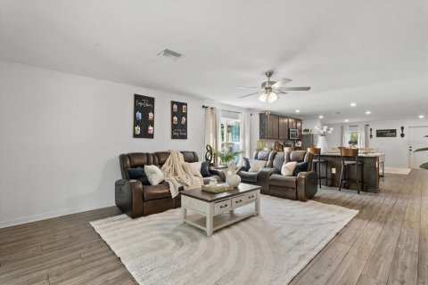 House in North Port, Florida 3 bedrooms, 156.91 sq.m. № 2394292 - photo 21