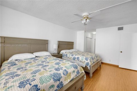 Condominio en venta en Hollywood, Florida, 1 dormitorio, 83.24 m2 № 2033327 - foto 19