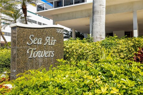 Condominio en venta en Hollywood, Florida, 1 dormitorio, 83.24 m2 № 2033327 - foto 4