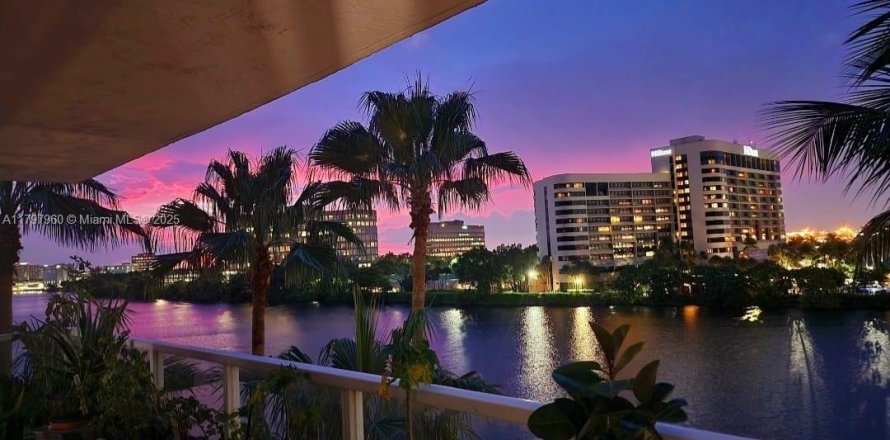 Condo à Miami, Floride, 2 chambres № 1738944