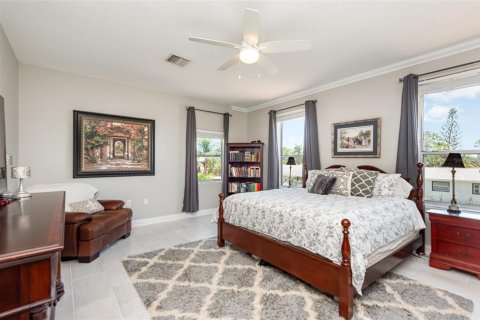 House in Merrit Island, Florida 5 bedrooms, 224.64 sq.m. № 1801940 - photo 20