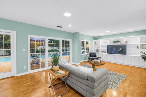 Villa ou maison à vendre à Saint Petersburg, Floride: 4 chambres, 284.28 m2 № 2416501 - photo 10