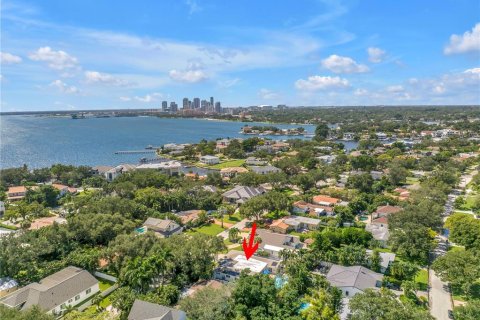 Villa ou maison à vendre à Saint Petersburg, Floride: 4 chambres, 284.28 m2 № 2416501 - photo 11