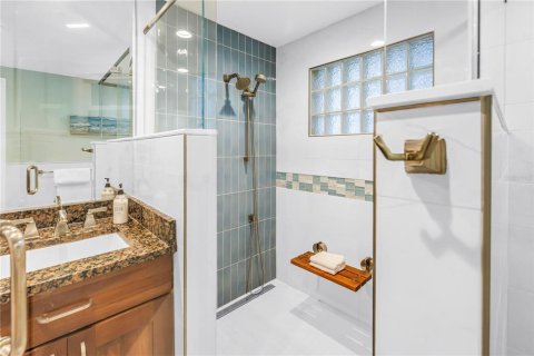 Villa ou maison à vendre à Saint Petersburg, Floride: 4 chambres, 284.28 m2 № 2416501 - photo 23