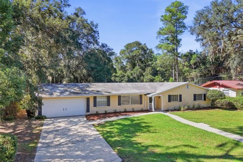 Villa ou maison à Gainesville, Floride 3 chambres, 183.11 m2 № 2425639