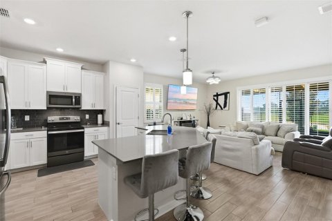 Casa en venta en Davenport, Florida, 4 dormitorios, 210.8 m2 № 2203245 - foto 10