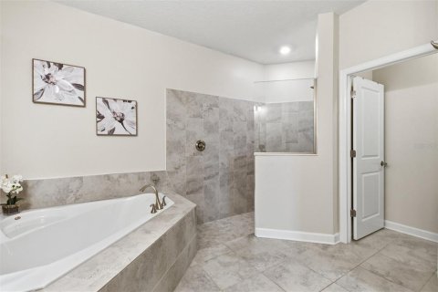 Casa en venta en Davenport, Florida, 4 dormitorios, 210.8 m2 № 2203245 - foto 16