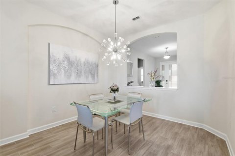 Casa en venta en Davenport, Florida, 4 dormitorios, 210.8 m2 № 2203245 - foto 3